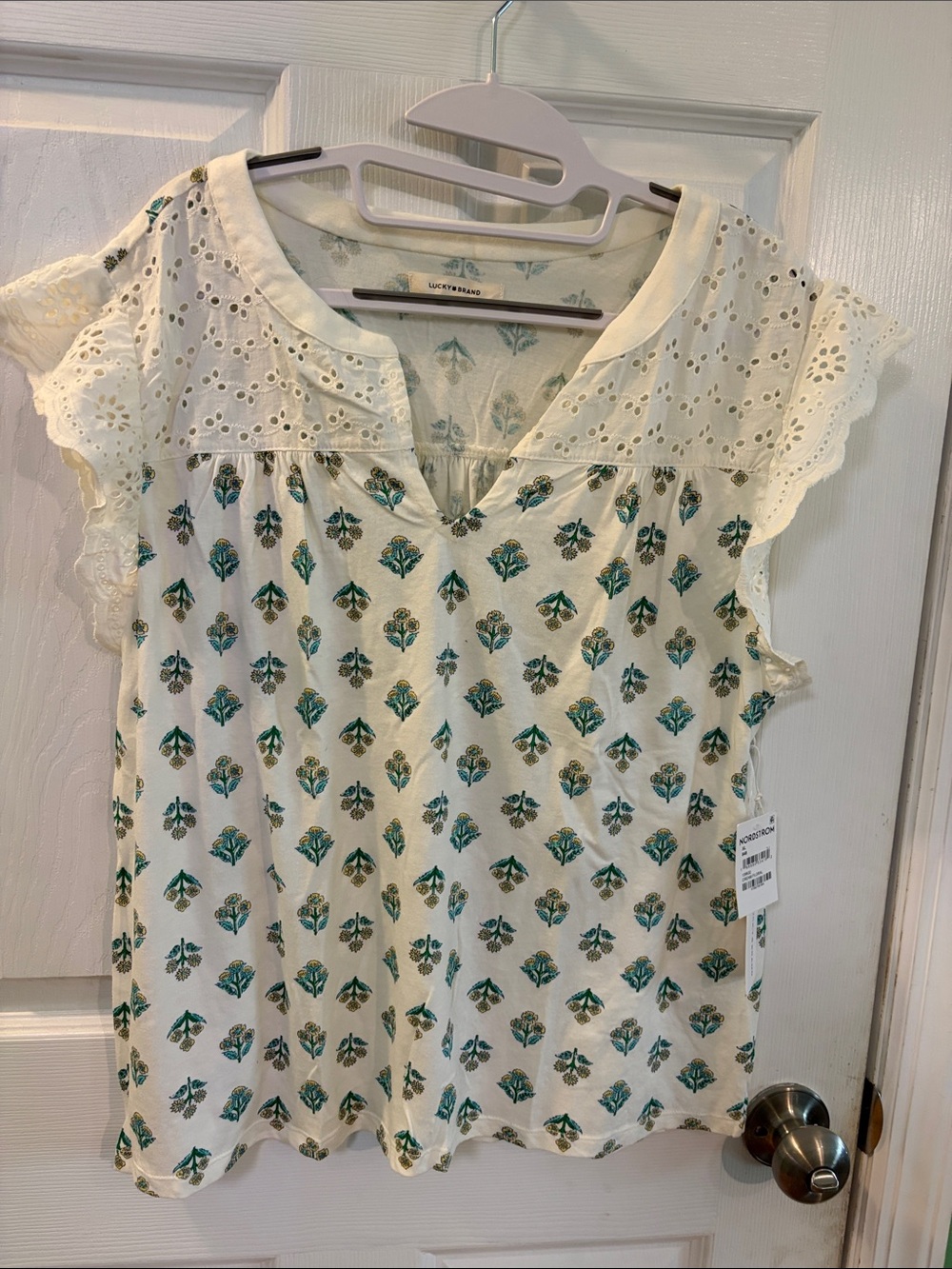 Lucky Brand Cream Eyelet Yoke Floral Print Flutter Sleeve Top